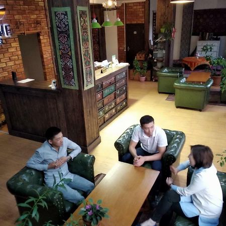 Olive Hotel Bishkek Luaran gambar